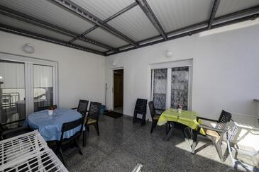 Apartments with parking space Lopar, Rab - 20169