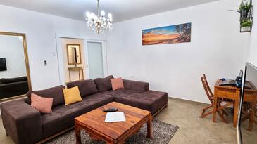Гостиная Sabunike, Гостиная в размещении типа apartment, доступный кондиционер и WiFi.
