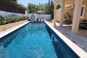 Appartamenti con piscina per famiglie Sabunike, Zara - Zadar - 20179