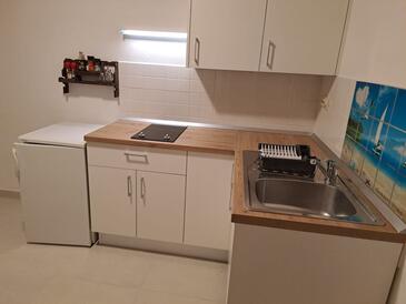 Apartments by the sea Brela, Makarska - 20186