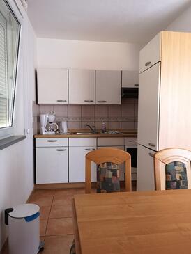 Family-friendly apartments with swimming pool Vir - 20197