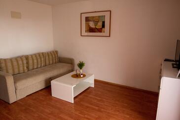 Family-friendly apartments with swimming pool Vir - 20197