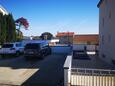 Family friendly apartments with a swimming pool Vir - 20197
