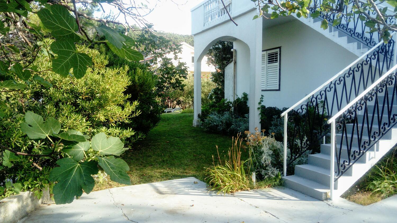 Giardino - Appartamenti accanto al mare per famiglie Valle San Pietro - Bassa - Supetarska Draga - Donja, Arbe - Rab