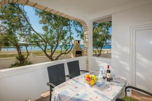One bedroom apartment Vir (A-20203-e)