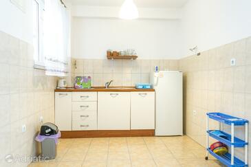 Ferienwohnungen am Meer Zivogosce - Porat, Makarska - 20207