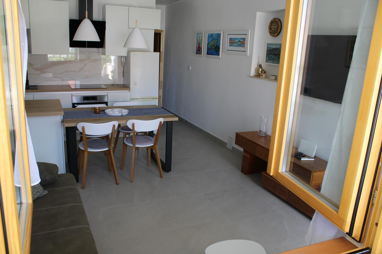 Appartamenti con parcheggio San Pietro di Brazza - Supetar, Brazza - Brač - 20219