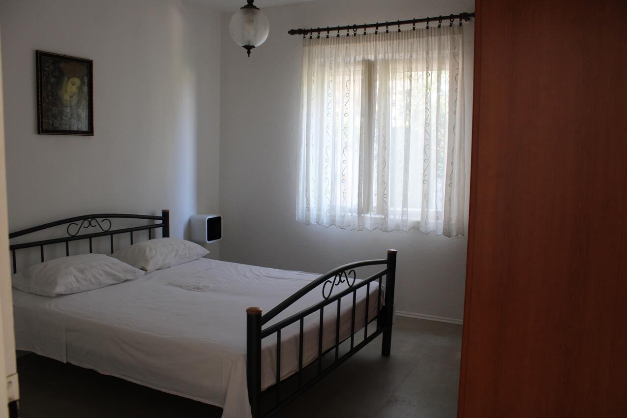 Apartmány s parkoviskom Supetar, Brač - 20219