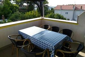 Two bedroom apartment Rab (A-20222-a)
