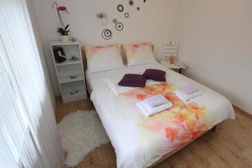 Ferienwohnungen mit Parkplatz Gospić, Velebit - 20271