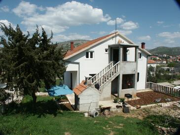 Apartamentos con terraza Marina, Dalmacia Central