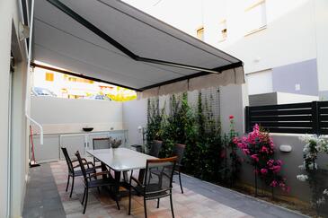 Leiligheter med parkering Podstrana, Split - 20280