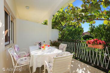 Apartmanok a tenger mellett Seget Donji, Trogir - 2029