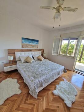Apartmaji ob morju Seget Donji, Trogir - 2029