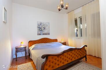 Apartmaji ob morju Seget Donji, Trogir - 2029