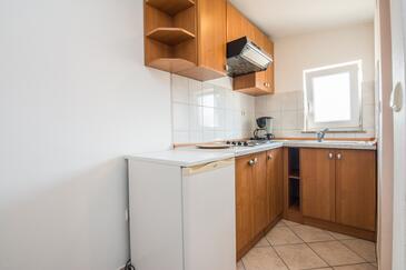 Vir, Kjøkken i overnattingstype studio-apartment, WiFi.