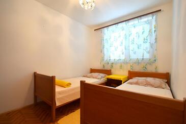 Ferienwohnungen mit Parkplatz Malinska, Krk - 20345