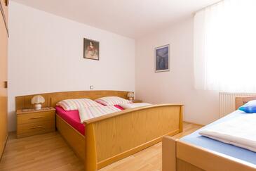 Ferienwohnungen mit Parkplatz Malinska, Krk - 20353