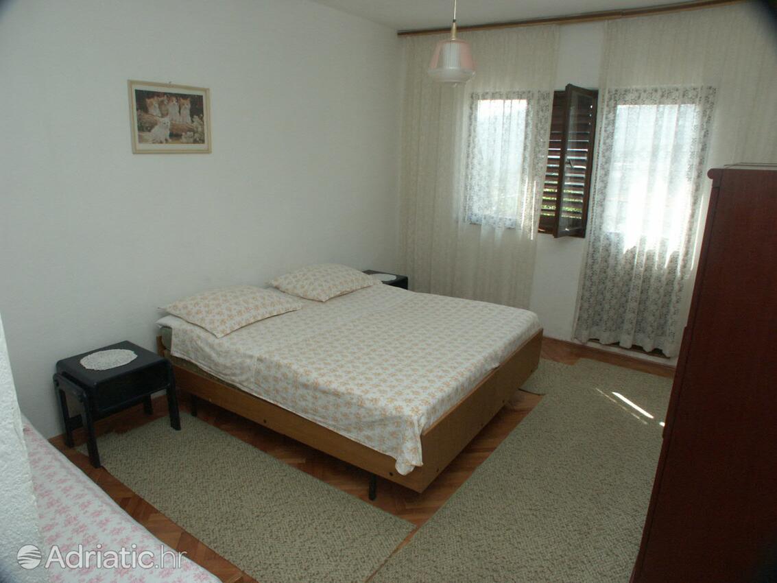 Appartamenti con parcheggio Marina, Traù - Trogir - 2036