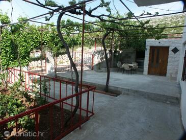 Ferienwohnungen mit Parkplatz Marina, Trogir - 2036