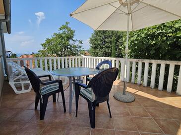 Apartmaji s parkingom Malinska, Krk - 20367 Adriatic.hr