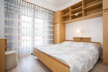 Apartments with parking space Krk - 20368