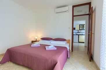 Apartments with parking space Krk - 20369