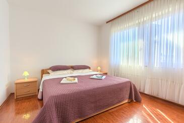 Appartamenti con parcheggio Veglia - Krk - 20369