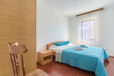 Appartamenti con parcheggio Veglia - Krk - 20369