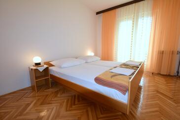 Dvosobni apartman Malinska, Krk (A-20375-a)