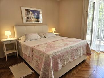 Family-friendly apartments with swimming pool Malinska, Krk - 20377