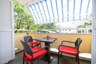 Ferienwohnungen mit Parkplatz Malinska, Krk - 20382