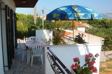 Apartmanok a tenger mellett Slatine, Ciovo - 2039