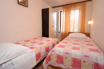 Apartmanok a tenger mellett Slatine, Ciovo - 2039