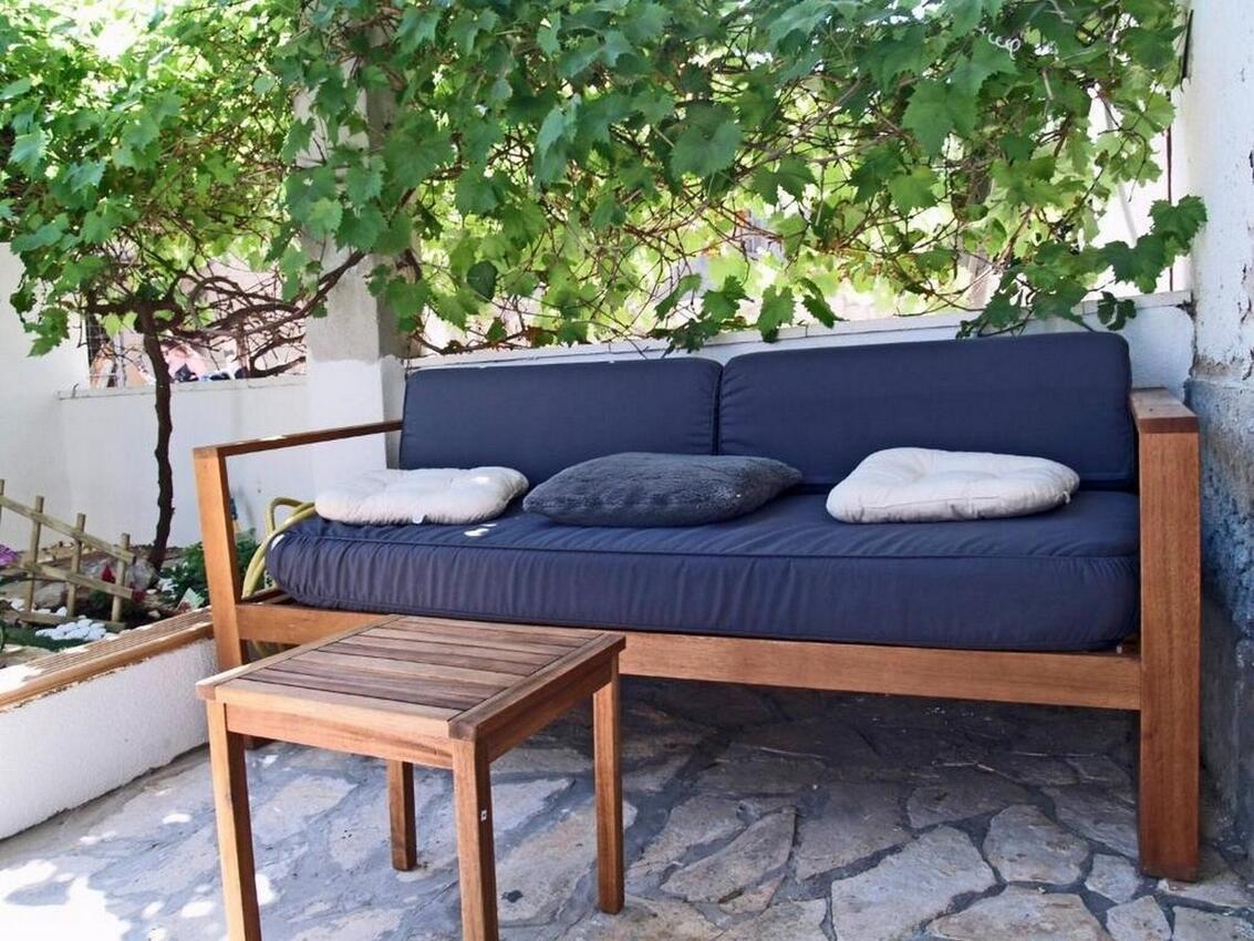 A-20402-a - Private accommodation - Apartments by the sea Preko, Ugljan