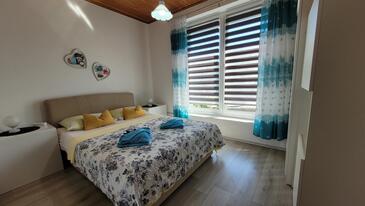 Apartments with parking space Malinska, Krk - 20405