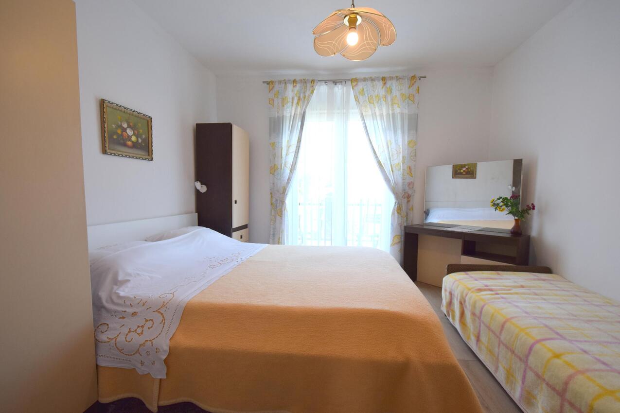 A-20406-a - Alloggi privati - Appartamenti con parcheggio Malinska, Veglia - Krk