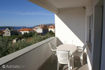 Apartments by the sea Seget Donji, Trogir - 2041