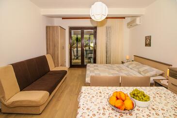 Apartmaji ob morju Baška, Krk - 20424