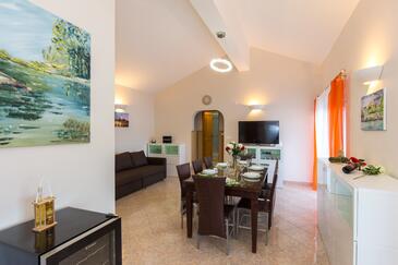 Apartmani uz more Čižići, Krk - 20433