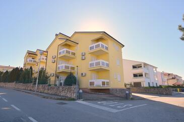 Apartments With Parking Space Malinska, Krk - 20437 - Malinska