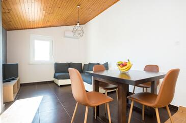 Appartements avec parking Njivice, Krk - 20438