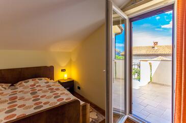 Ferienwohnungen am Meer Porat, Krk - 20441