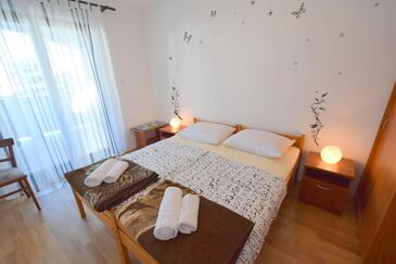 Leiligheter med parkering Njivice, Krk - 20443