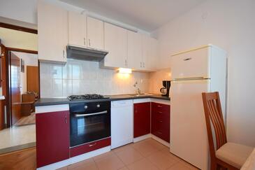 Apartments with parking space Njivice, Krk - 20443