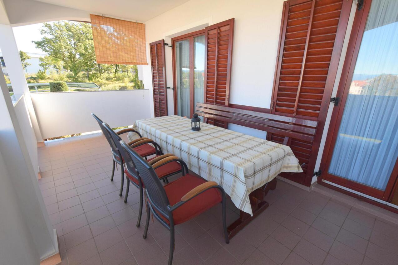 Apartments with parking spaces Njivice, Krk - 20443