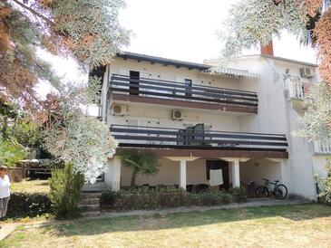 Apartments With Parking Space Malinska, Krk - 20459 - Cres