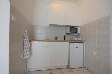 Apartments with parking space Malinska, Krk - 20460