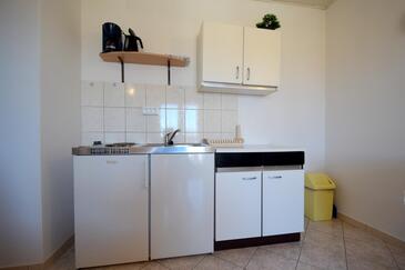 Appartamenti con parcheggio Gnivizze - Njivice, Veglia - Krk - 20462