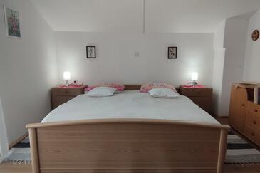 Appartamenti con piscina per famiglie Plaški, Velebit - 20466